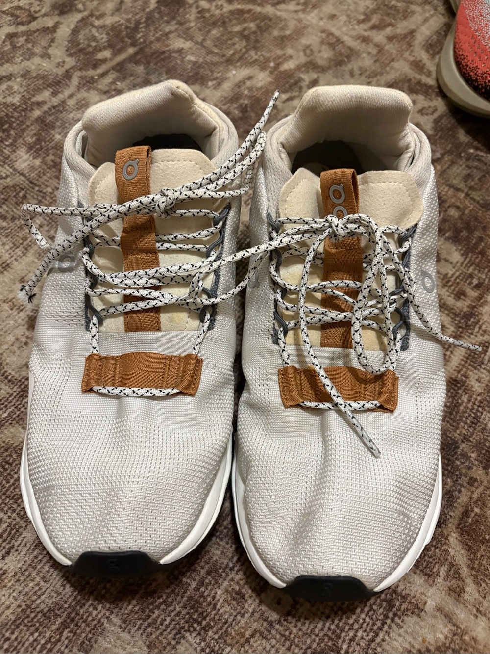 On Running Cloudnova White Pearl Brown
